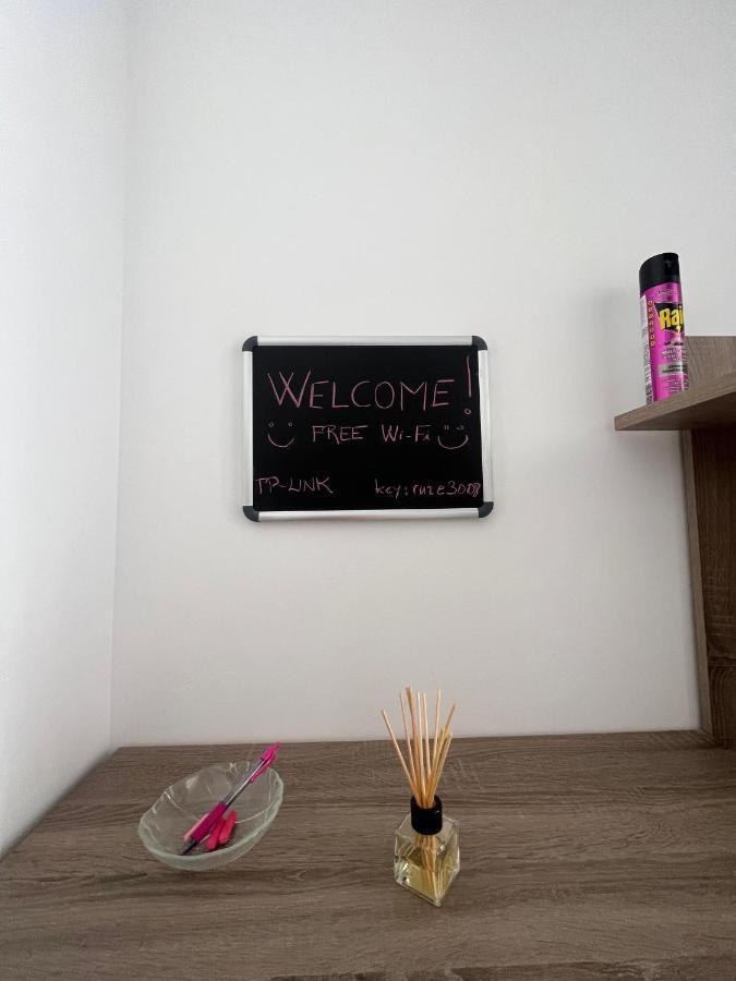 Apartman 3M With Free Parking สปลิท ภายนอก รูปภาพ